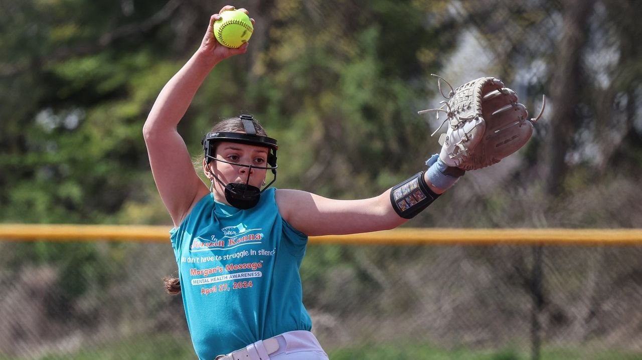Ward Melville’s Russ pitches three batters as team raises mental health awareness
