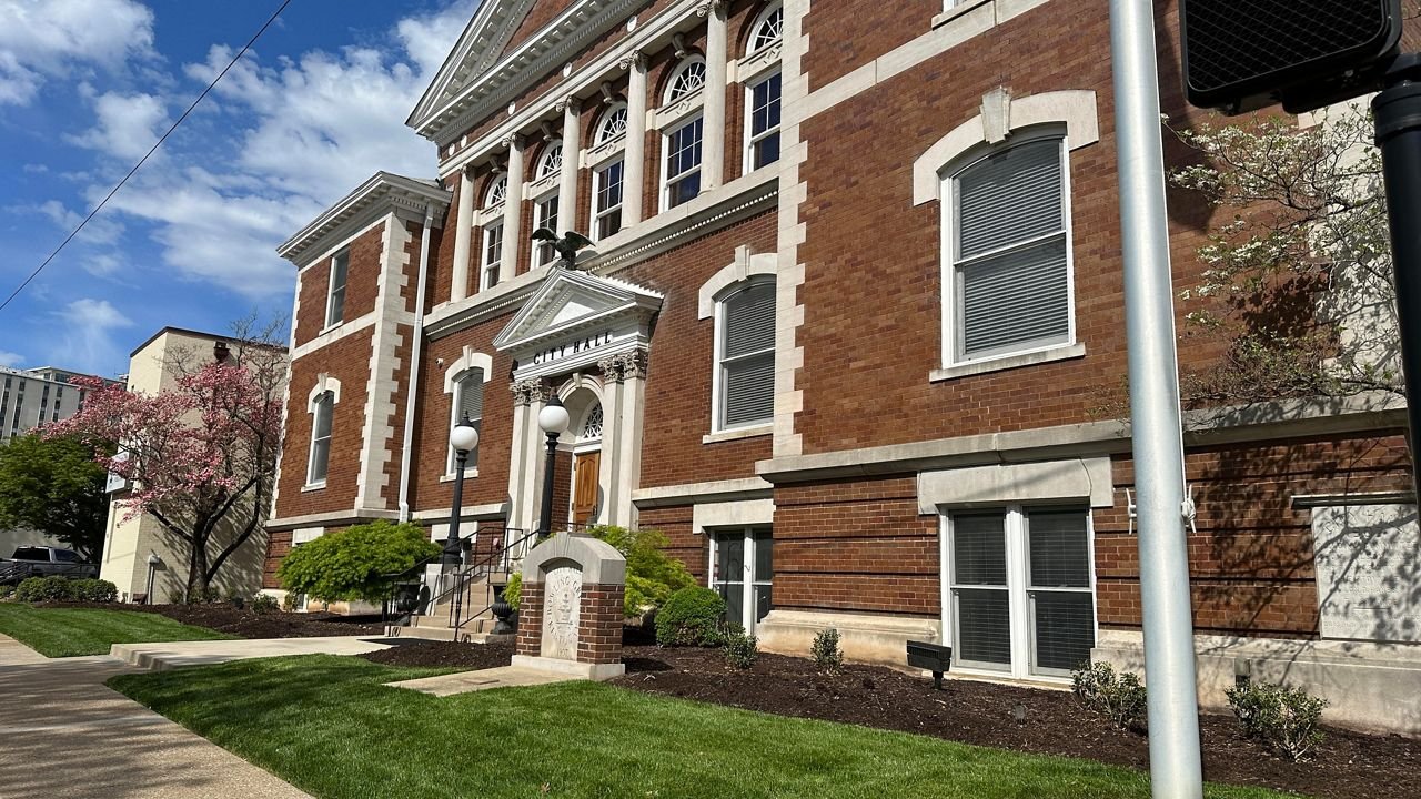 Bowling Green receives millions of yen in donations to mental health center