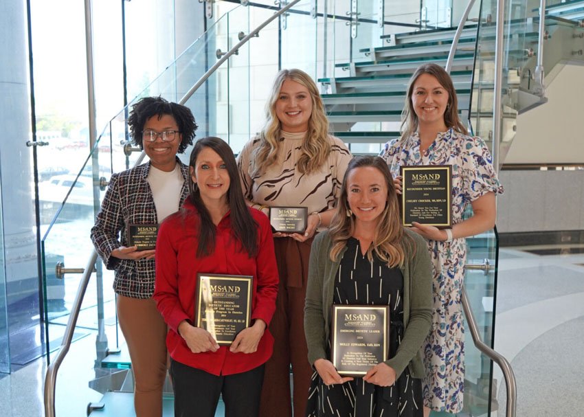 USM Contingent Capture receives award at Mississippi Academy of Nutrition Conference