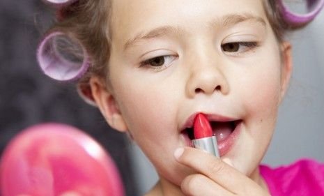 Walmart’s “anti-aging” makeup for 8-year-old girls