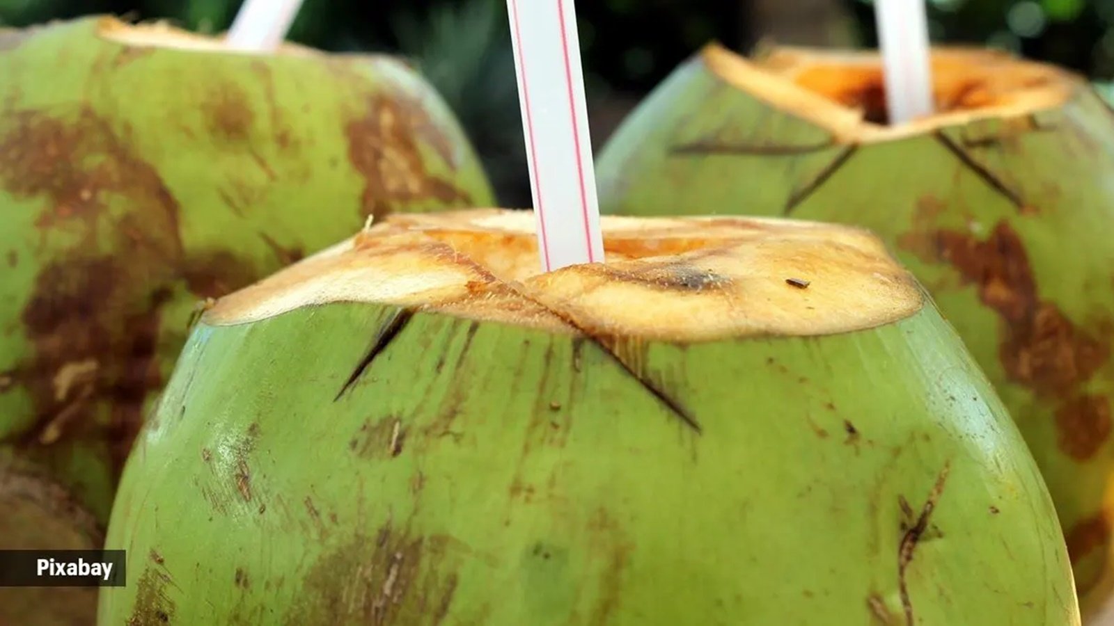 Can diabetics consume coconut water?