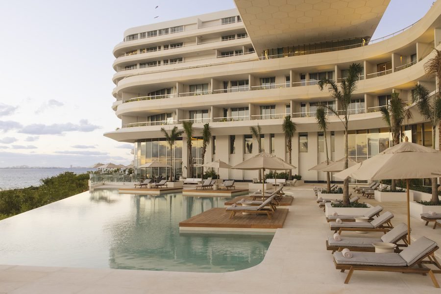 SHA Wellness Clinic Expands to Mexican Resorts