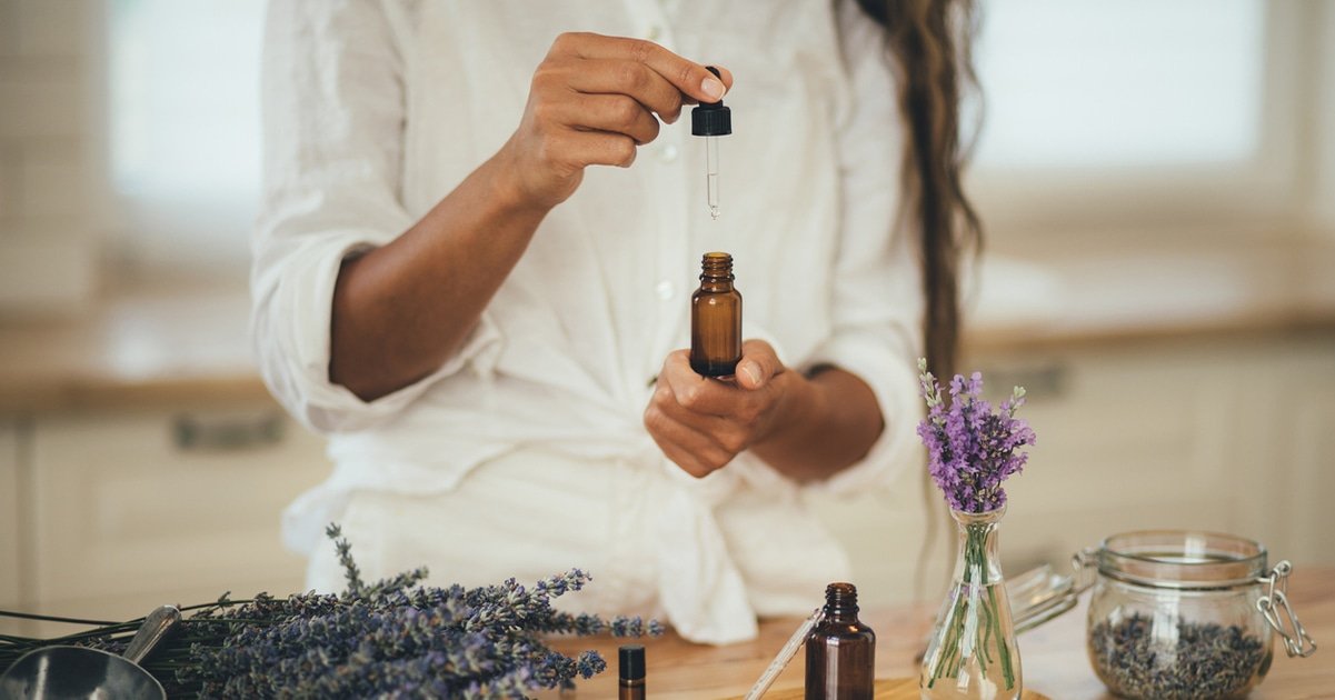 Try essential oils and aromatherapy to relieve holiday stress
