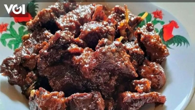 Nutrition experts recommend limiting salt intake to prevent elevated cholesterol levels after eating sacrificial goat meat