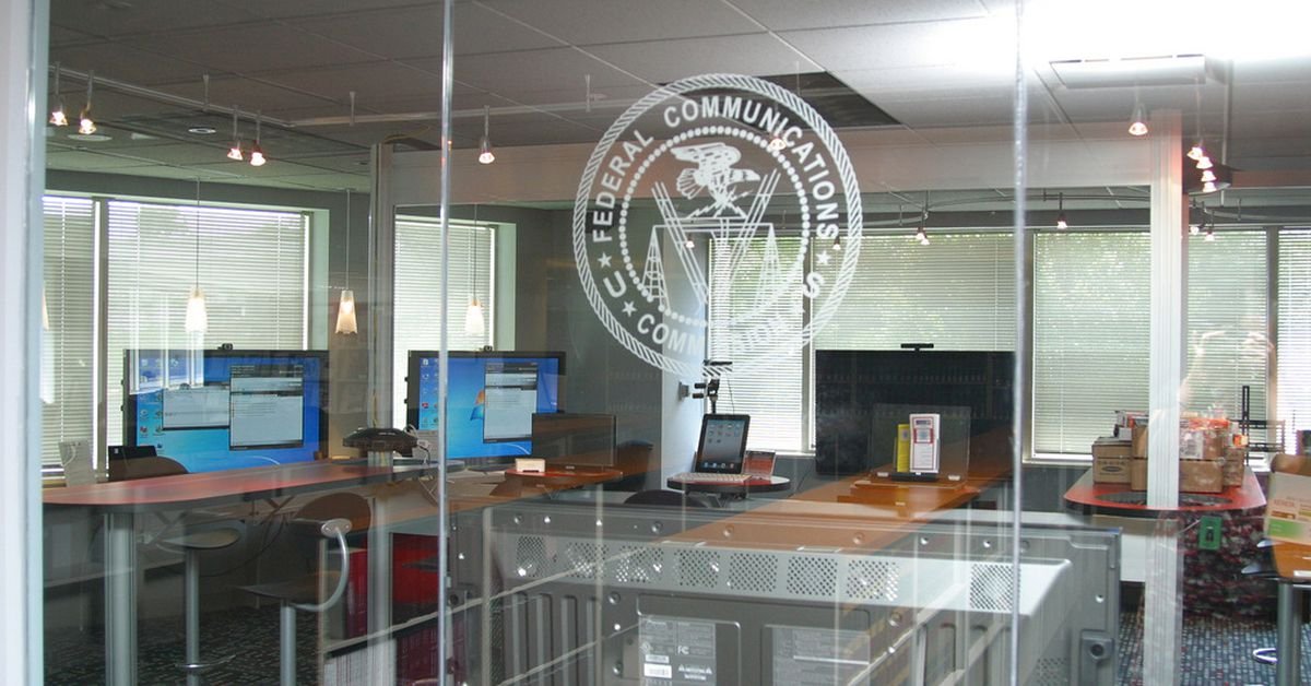 Consumers will finally see FCC-mandated “nutrition labeling” on most broadband plans