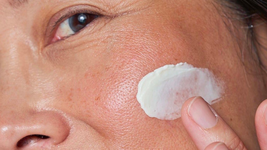 Experts’ picks: 17 best moisturizers for aging skin in 2024