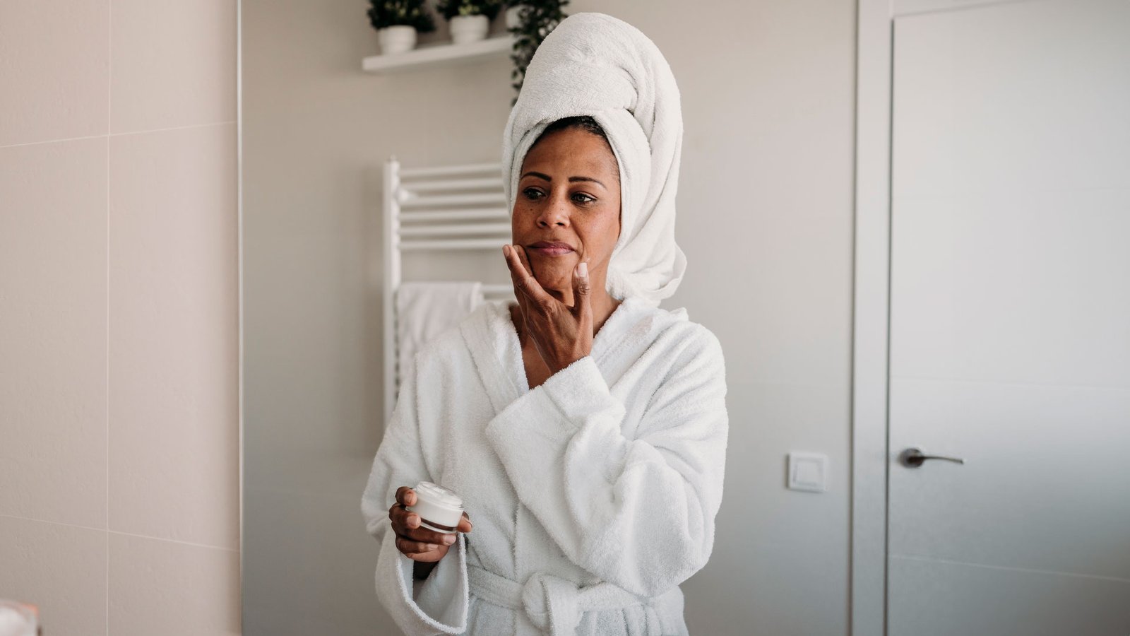 ‘My laugh lines are gone!’ Skin care fans go wild for $20 anti-wrinkle cream that erases blemishes and ‘smooths’ skin