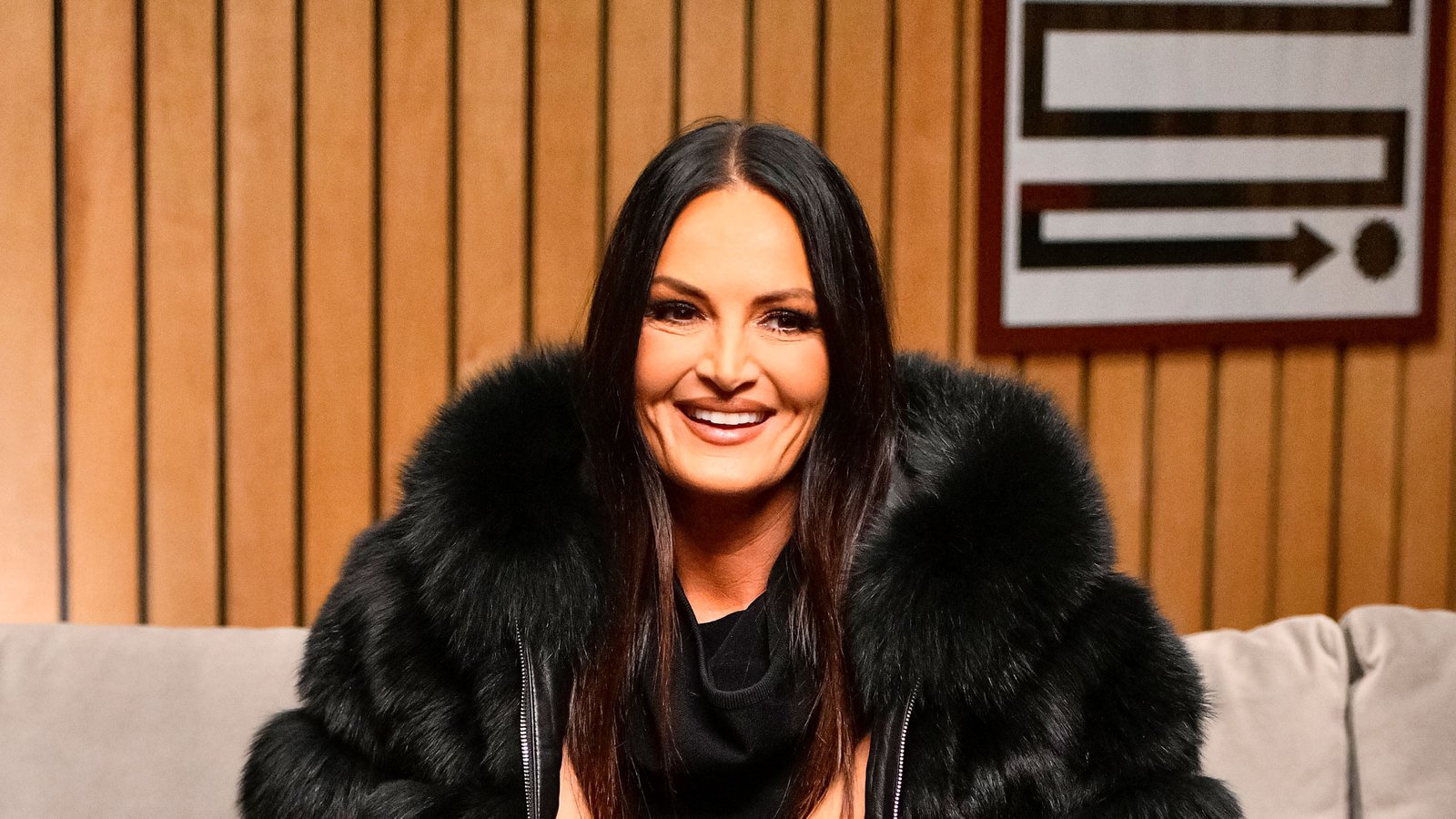 RHOSLC star Lisa Barlow says $25 cream “reverses aging” caused by sun damage after years of eating baked goods like fried chicken