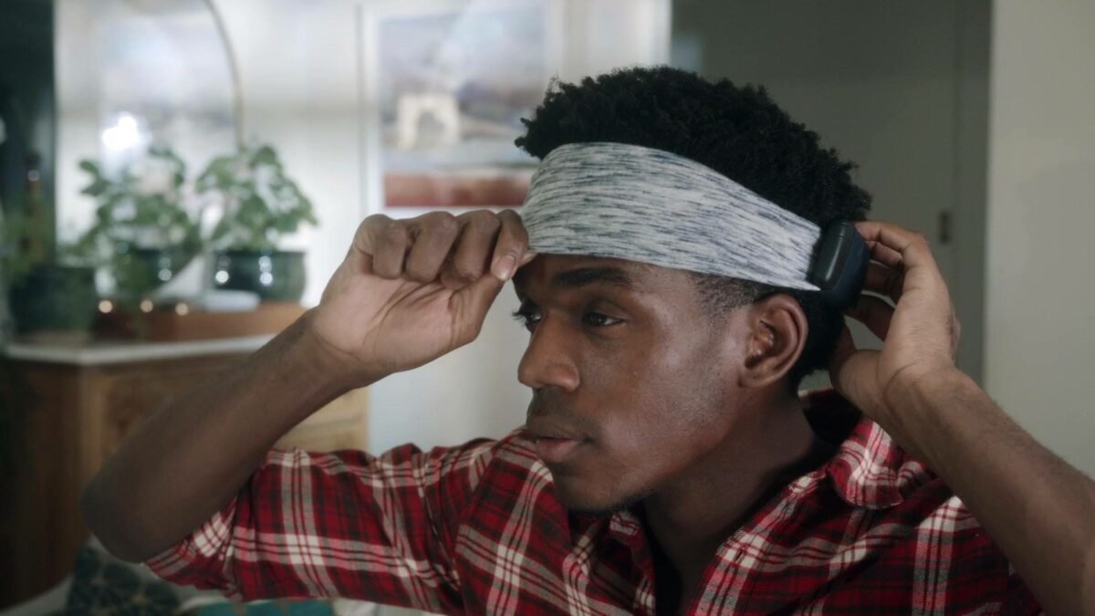 Niraxx develops headband device to support brain health